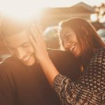 10 Tanda Kalau Pacar Kamu Memiliki Sifat Clingy