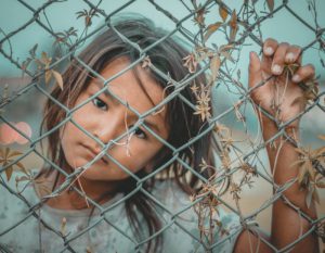 6 Dampak Kekerasan Verbal Bagi Psikologi Anak