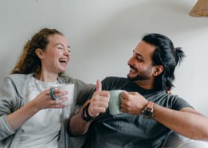 8 Tips Menjalin Hubungan dengan Seorang Introvet