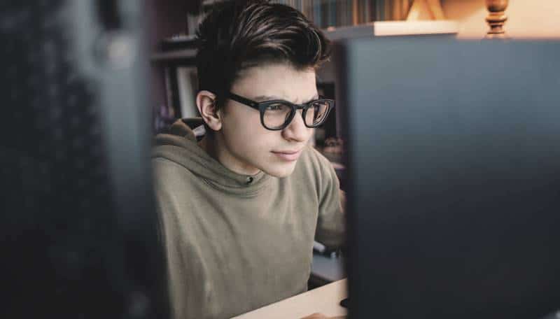 Warnet Ternyata Sangat Menguntungkan Jika Dijadikan Sebagai Ladang Bisnis