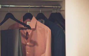 7 Cara Memilih Pakaian Agar Terlihat Lebih Muda Dan Elegan