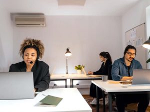 7 Cara Memotivasi Karyawan Agar Produktivitas Meningkat