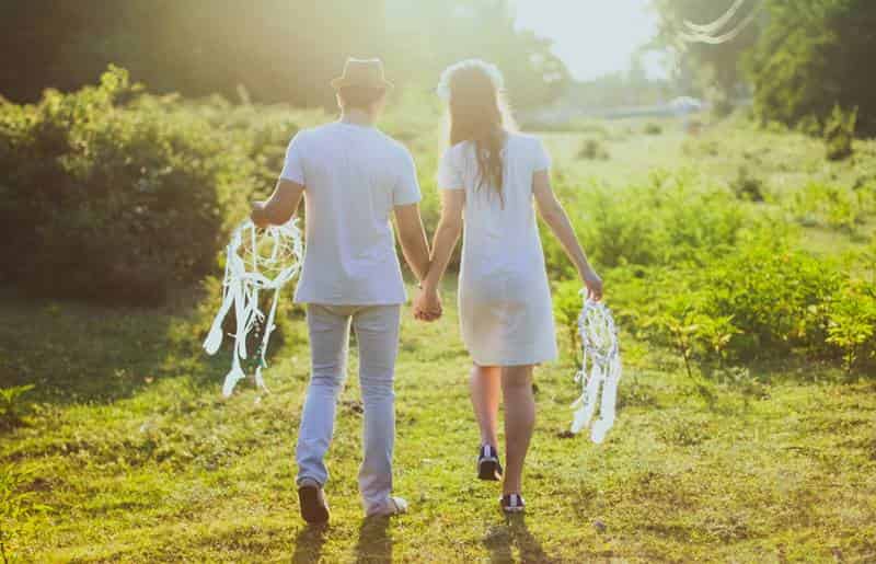 8 Ide Kencan untuk Suami Istri yang Enggak Bikin Isi Dompet Tipis