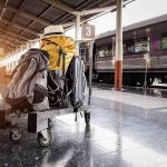 12 Tips Packing Barang Travel Keluarga yang Super Praktis