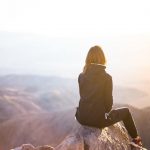 9 Cara Bijak Menghadapi Teman yang Moody