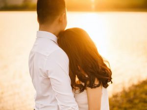 7 Fakta Mengapa Anak Sulung dan Anak Bungsu adalah Pasangan yang Ideal