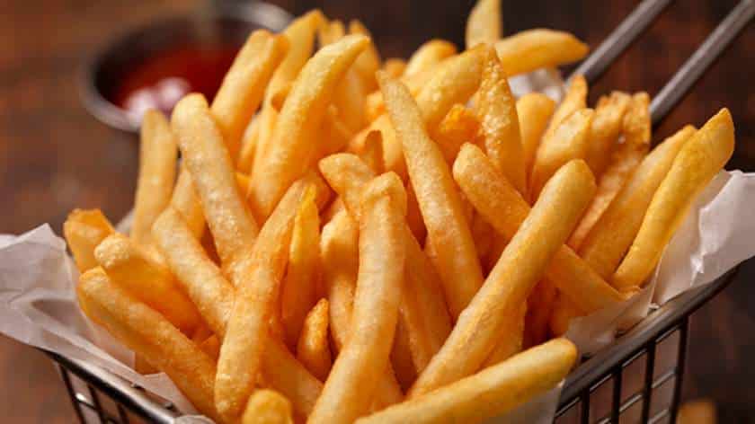 Suka Kentang Goreng? Begini 7 Cara Unik Orang Saat Menikmati French Fries di Dunia