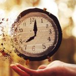 30 Kata Kata Menghargai Waktu yang tak Bisa Diulangi